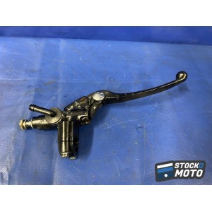 Maitre cylindre de frein avant 