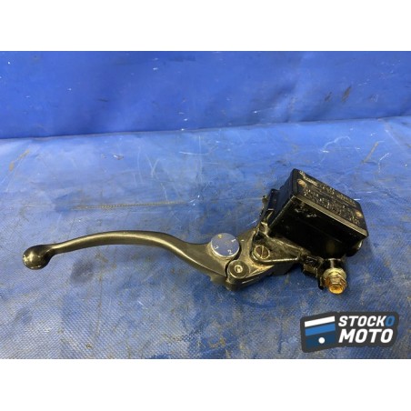 Maitre cylindre de frein avant 