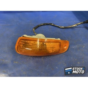 Clignotant avant droit 