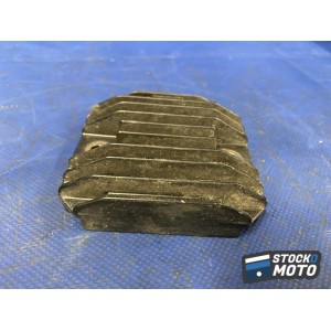 Regulateur de tension 