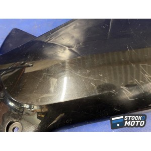 Flanc de carénage droit 