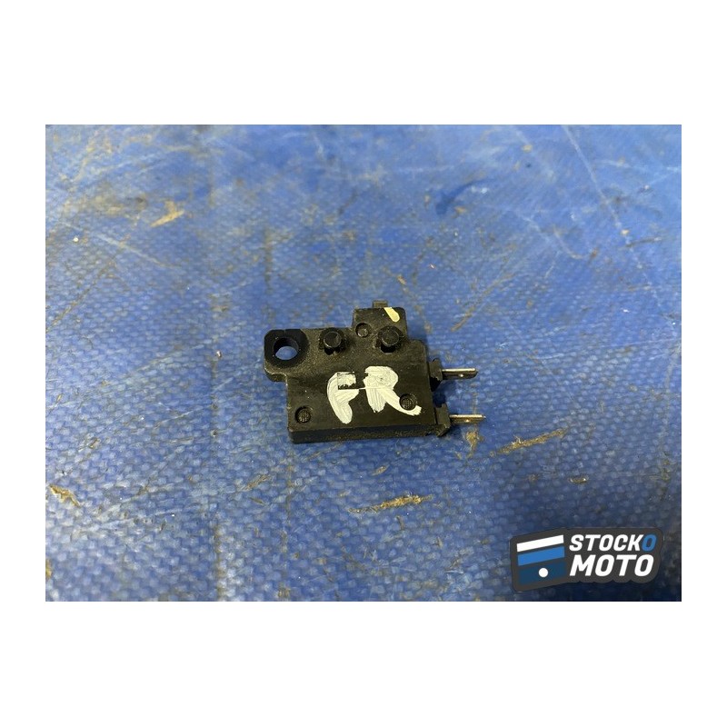 Contacteur de frein avant 