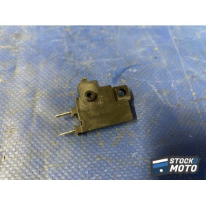 Contacteur de frein avant 