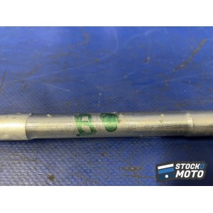 Axe de bras oscillant 