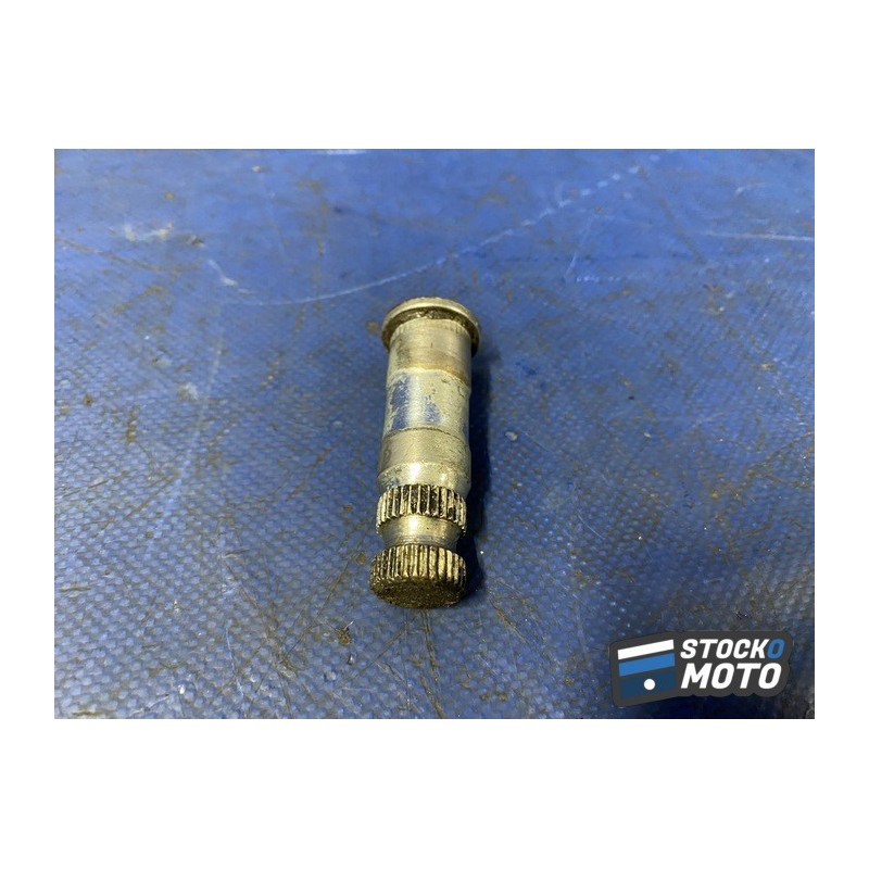 Axe de pédale de frein arriere 