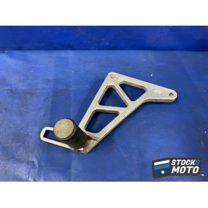 Platine repose pied passager droite 