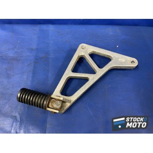 Platine repose pied passager droite 