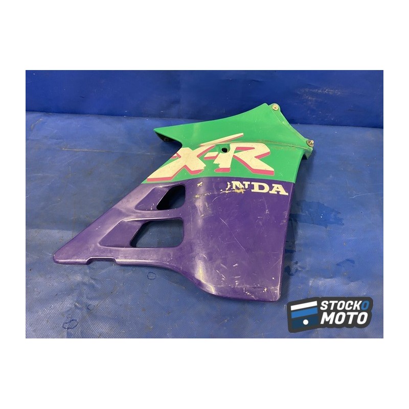 Flanc de carénage droit 