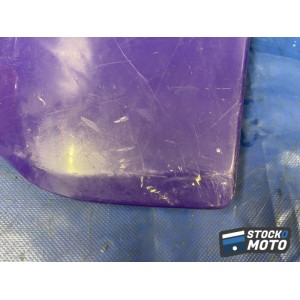 Flanc de carénage droit 