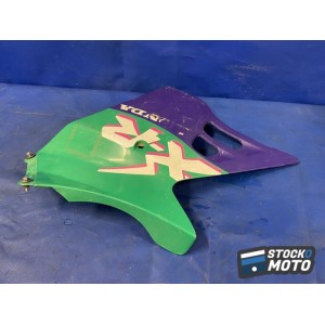 Flanc de carénage droit 