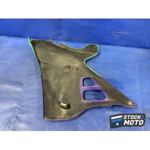 Flanc de carénage droit 