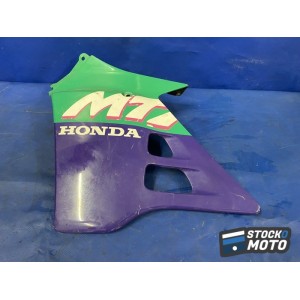 Flanc de carénage gauche 