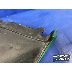 Flanc de carénage gauche 