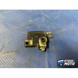 Contacteur de frein avant 