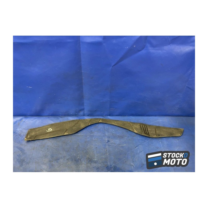 Caoutchouc sur marche pied gauche 