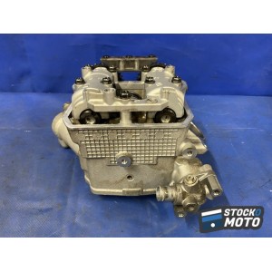 Culasse avec arbre a came 