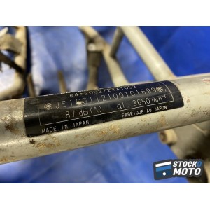 Cadre avec carte grise 