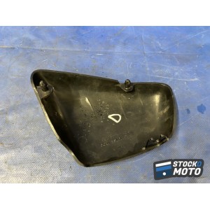 Cache sous selle droit 