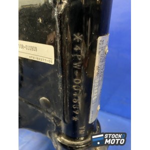 Cadre avec carte grise 