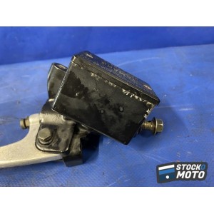 Maitre cylindre de frein avant 