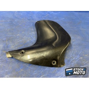 Plastique de garde boue avant droit 