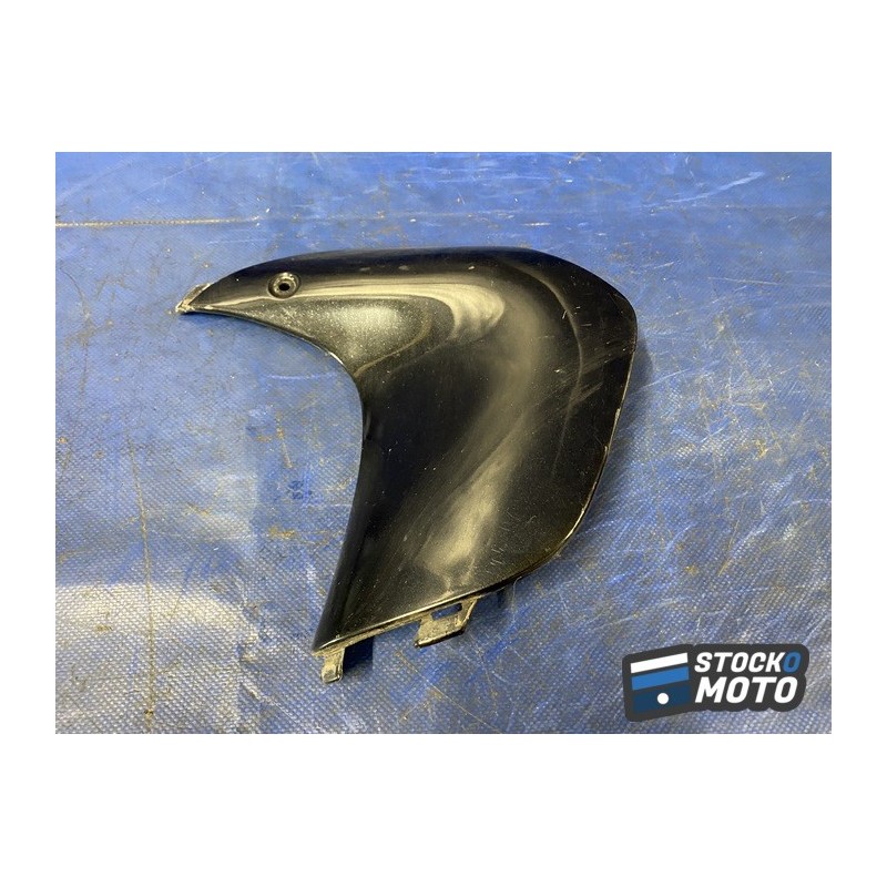 Plastique de garde boue avant gauche 