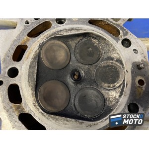 Culasse avec arbre a came 