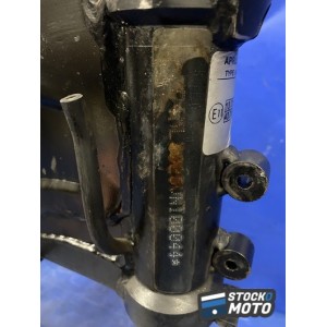 Cadre avec carte grise 