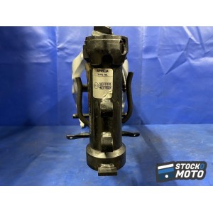 Cadre avec carte grise 