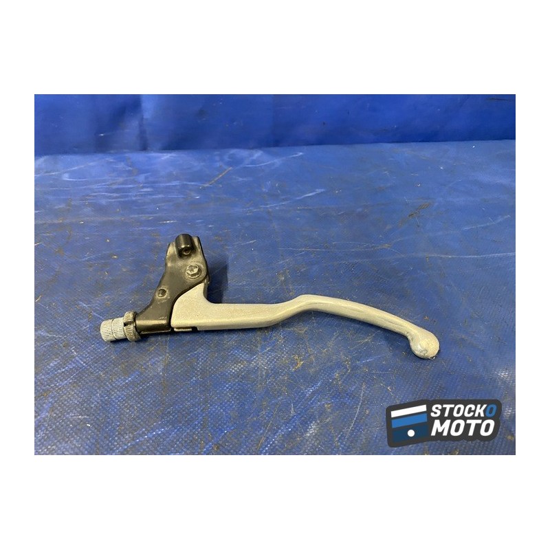 Cocotte d'embrayage avec levier 