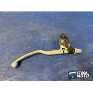 Cocotte d'embrayage avec levier 