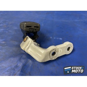 Platine repose pied droite 