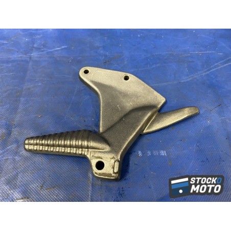 Platine repose pied passager droite n°2 