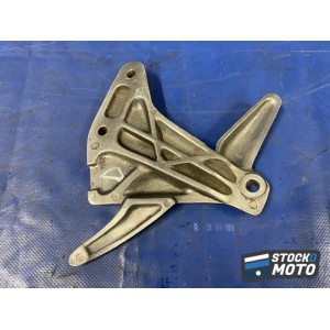 Platine repose pied passager droite n°2 