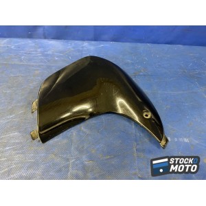 Plastique de garde boue avant droit 