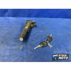 Sérrure arriere + trappe à carburant 