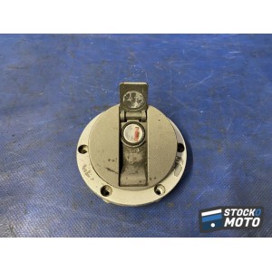 Sérrure arriere + trappe à carburant 