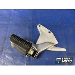 Platine repose pied passager droite 