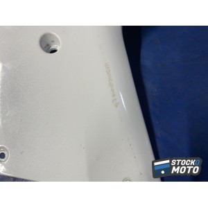 Flanc de carénage droit Ducati 848 non d'origine (plastique adaptable)
 