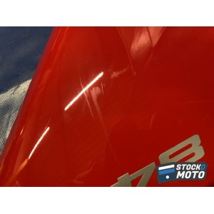 Flanc de carénage droit Ducati 848 non d'origine (plastique adaptable) de marque 'ILMA'
 