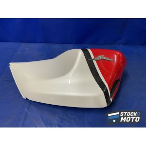 Flanc de carénage gauche Moto Guzzi : DIS.2B005465
 