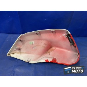 Flanc de carénage gauche Moto Guzzi : DIS.2B005465
 