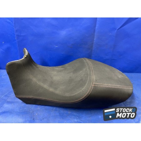 Selle n°23 : Selle Ducati diavel 2013 59521131C
 