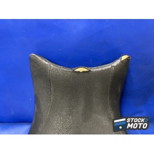 Selle n°23 : Selle Ducati diavel 2013 59521131C
 