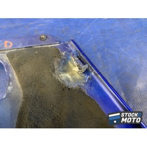 Flanc de carénage droit 