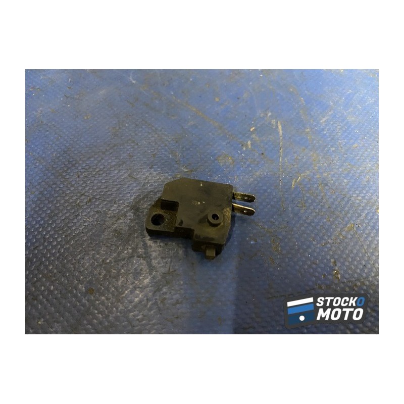 Contacteur de frein avant 