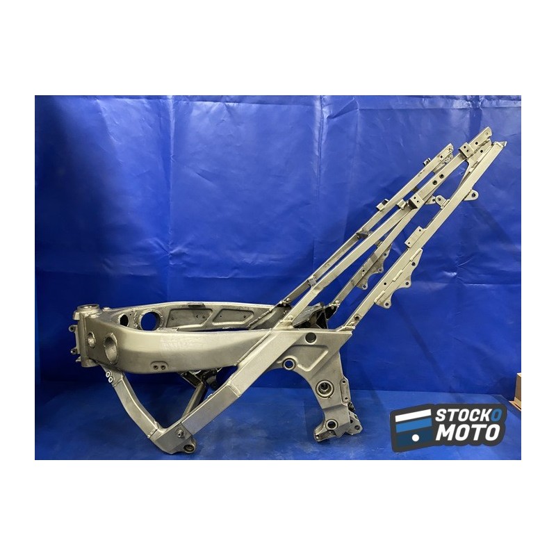 Cadre avec carte grise 