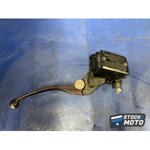 Maitre cylindre de frein avant 