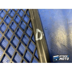 Grille de radiateur droit 