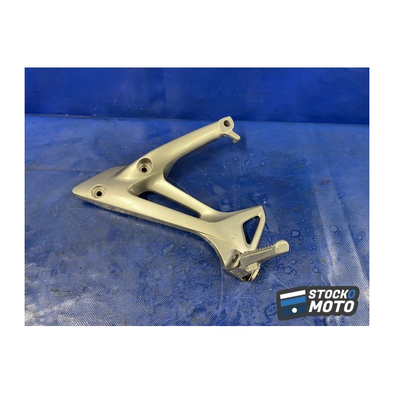 Platine repose pied passager gauche 